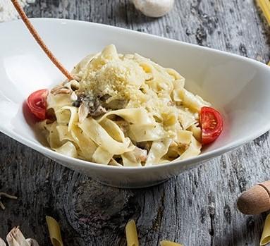 Fettucini Kremalı Tavuklu Mantar